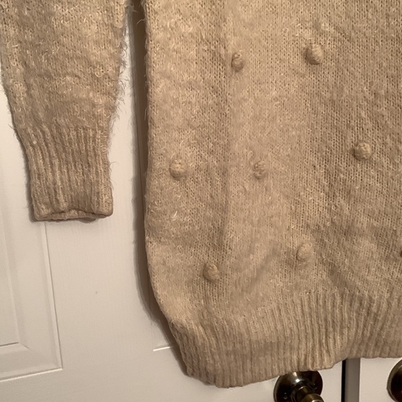 QED London Beige Long sleeved sweater - Picture 4 of 8